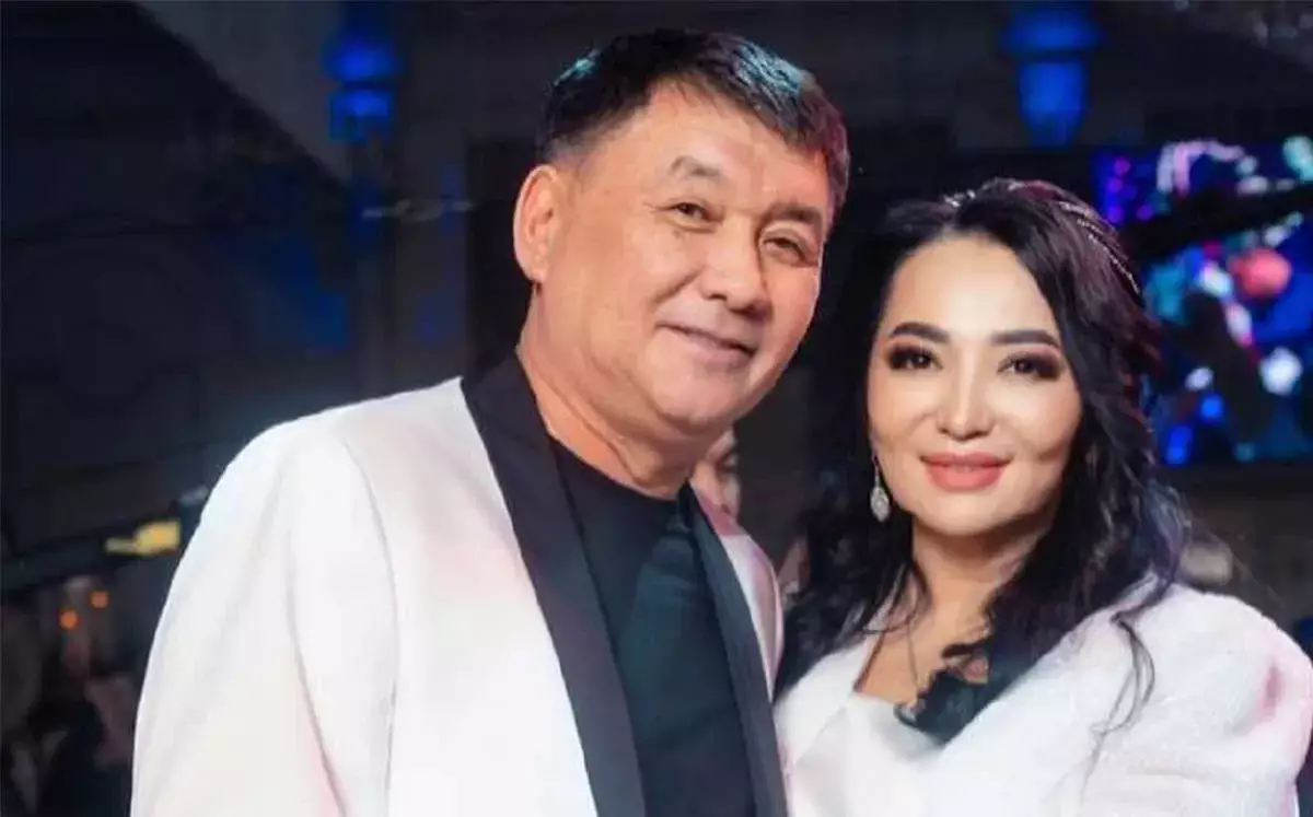 «Рәбия Сұлтанға неге бармайсыздар?»: Қайрат Нұртастың әке-шешесінің әрекеті көпшілікті ашуландырды (ВИДЕО)