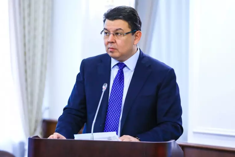 Семьям погибших при пожаре в Алгабасе будет оказана вся необходимая помощь — Бозумбаев