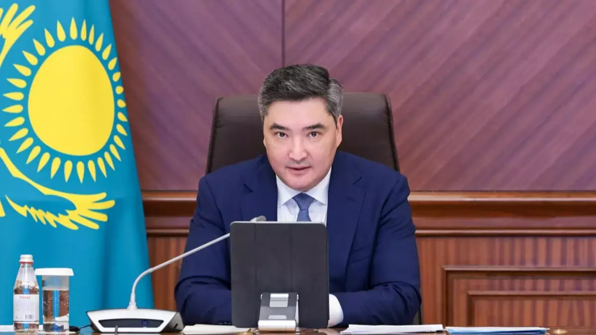 Олжас Бектенов Түркістан облысында өрттен қаза тапқандардың туыстарына көңіл айтты