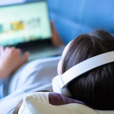 Два региона частично переходят на удалёнку в школах из-за ОРВИ