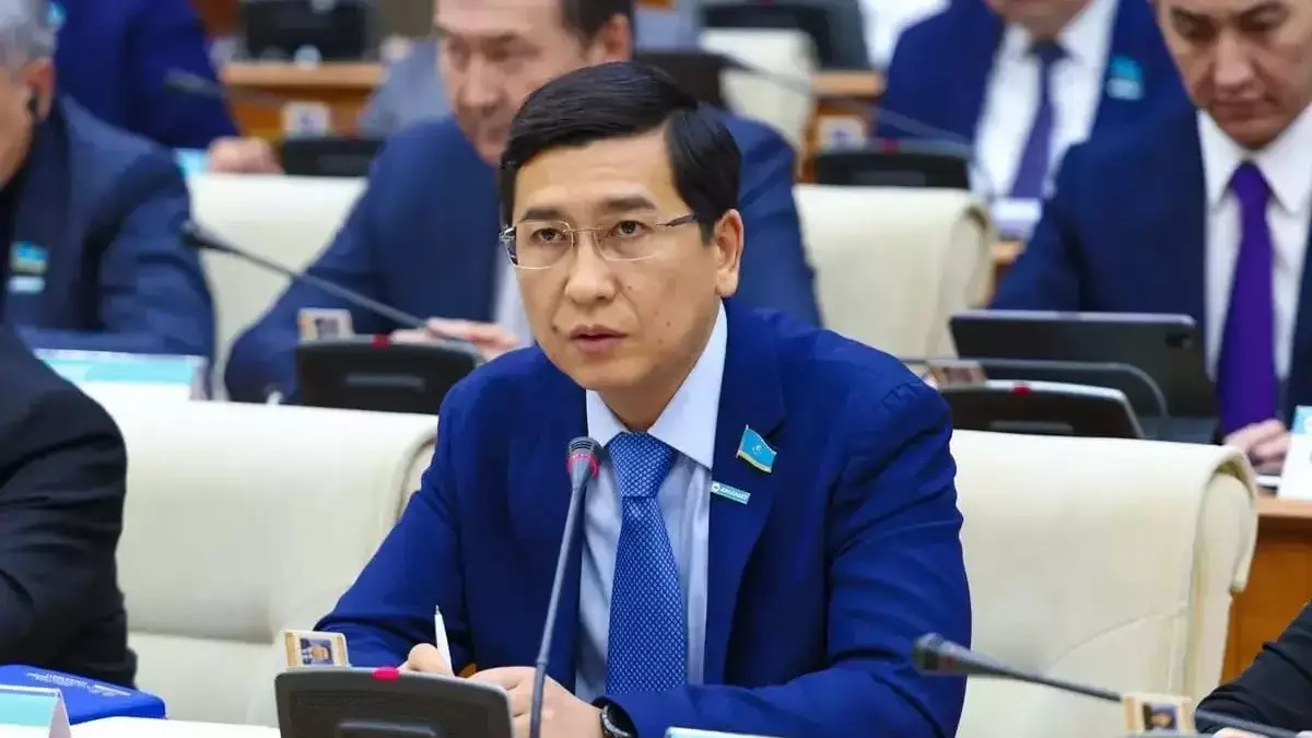 «Декреттік» демалыс алған әкелерге де қамқорлық жасалатын болды