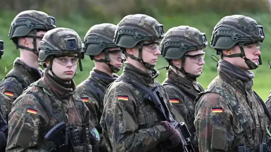 Тексеріс күшейтілмек: Германиядағы мыңдаған сарбазда Ресей мен Қазақстанның төлқұжаты бар