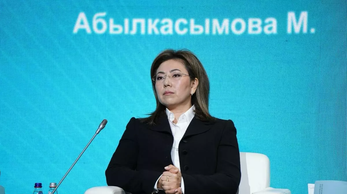 Почему банки в Казахстане будут делить убытки: разбор новой модели поддержки