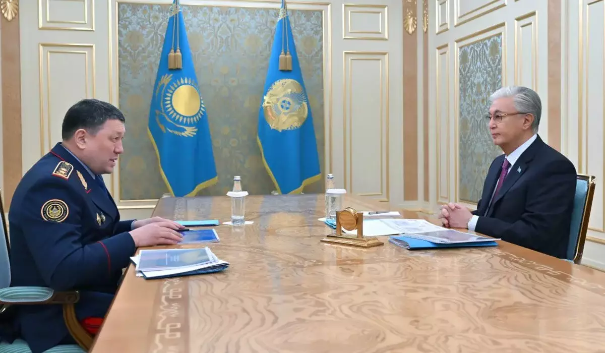 Преступность снижается, ликвидированы 185 криминальных групп: Токаев заслушал главу МВД