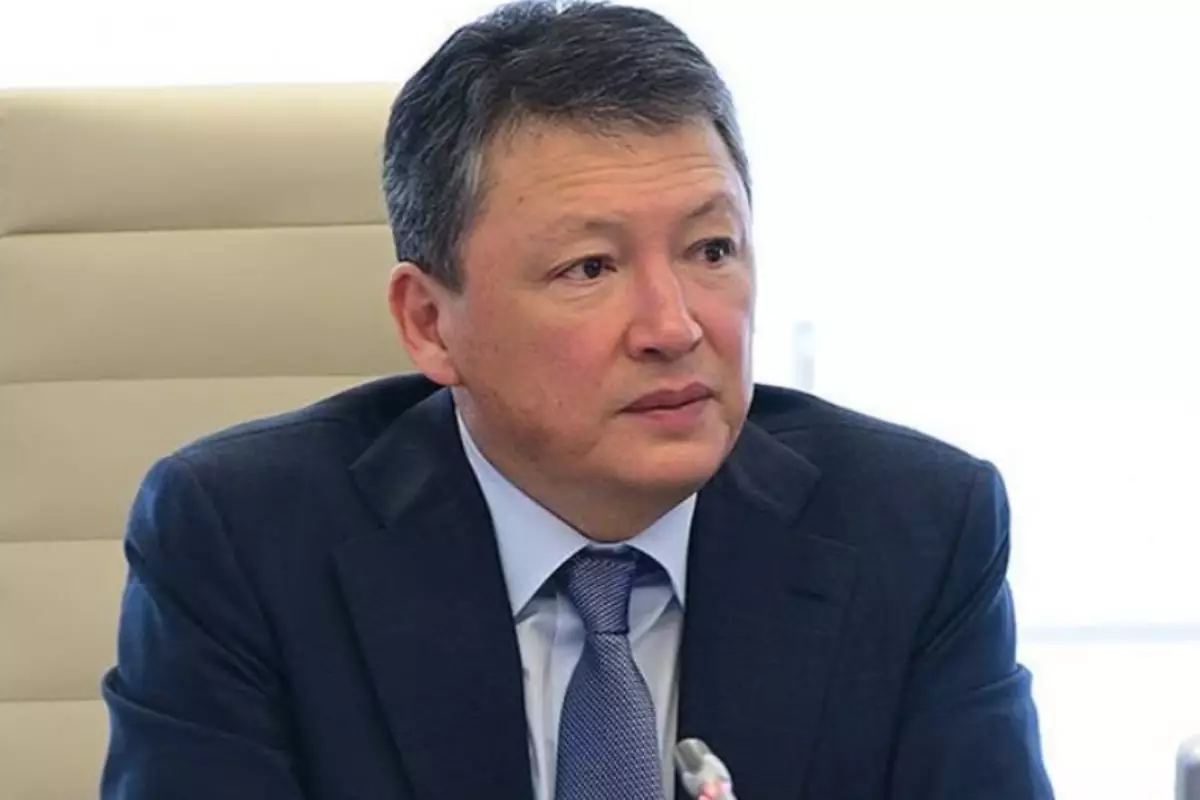 Почему Кулибаевы решили продать часть акций Народного банка именно сейчас