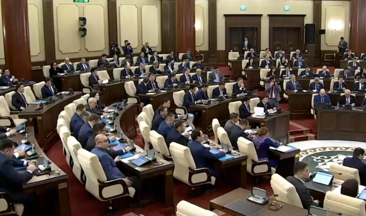 Дипломы казахстанцев будут признавать в Китае, Японии и Южной Корее