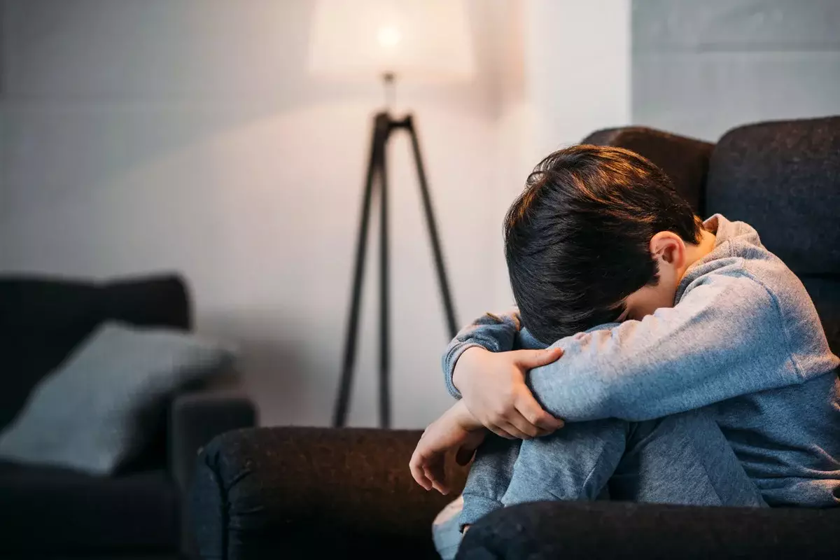 Шокирующий случай жестокого обращения с ребёнком произошло в Караганде