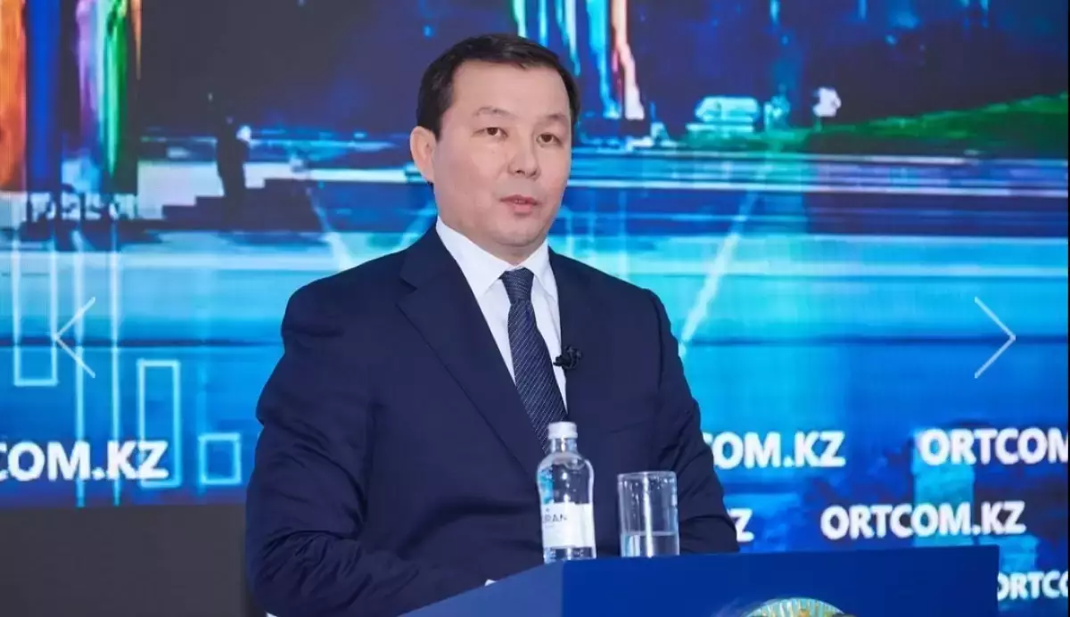 Ақтөбе әкімі жұрттың «орнында ұзақ отыр» деген сынына жауап берді