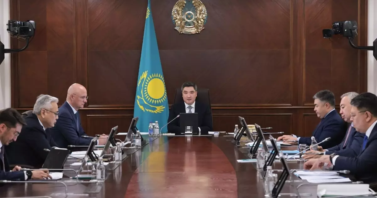  Үкімет, Ұлттық банк және Қаржы нарығын реттеу агенттігінің бірлескен іс-қимыл бағдарламасы қабылданды 