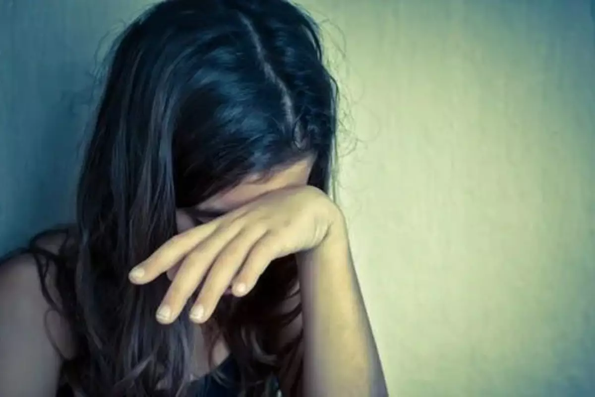 ​В Актюбинской области беременность школьницы не заметили трижды, виновных уволили