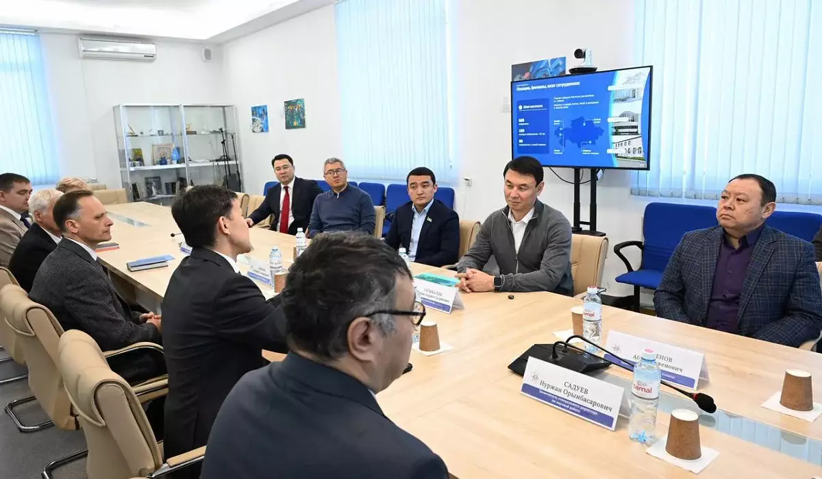 Алматы әкімі елдің негізгі ядролық ғылыми институтының жұмысымен танысты