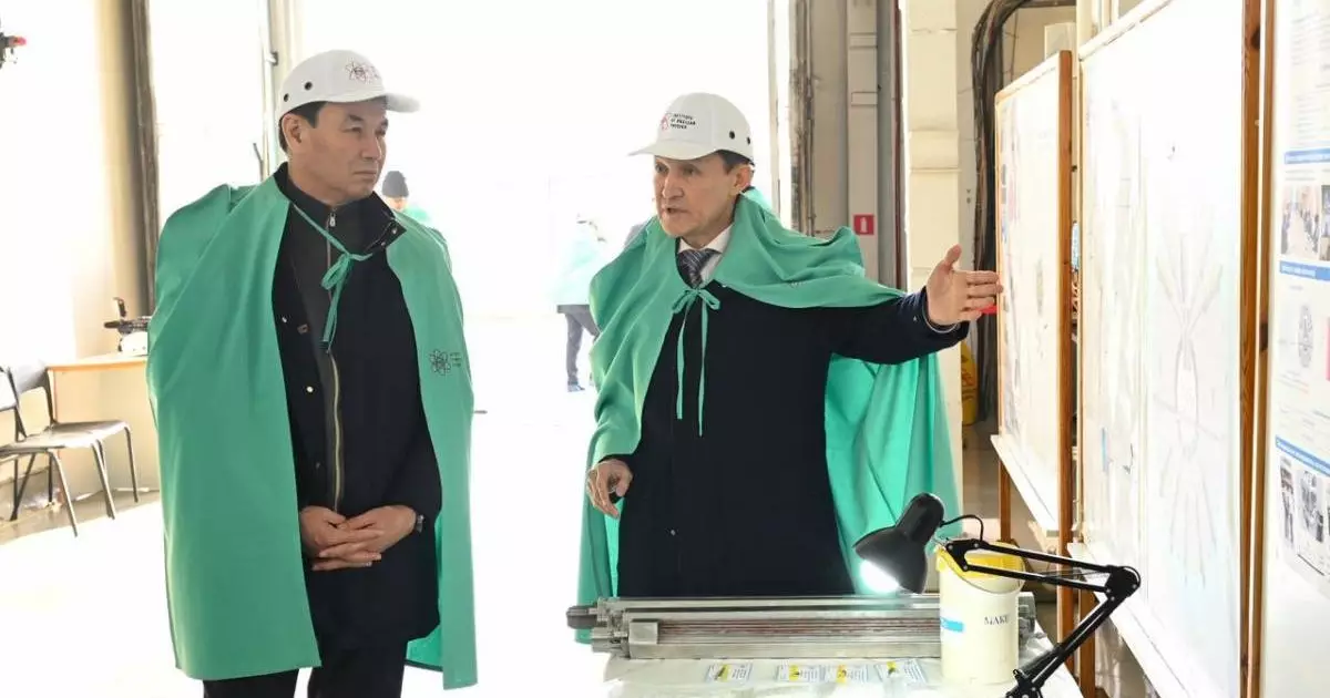  Алматы әкімі елдің негізгі ядролық ғылыми институтының жұмысымен танысты 