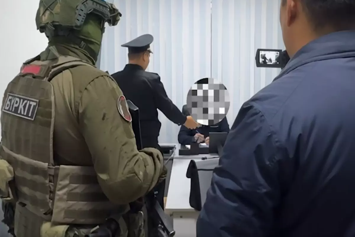 В Уральске директор колледжа похитил 49 млн тенге через фиктивных студентов