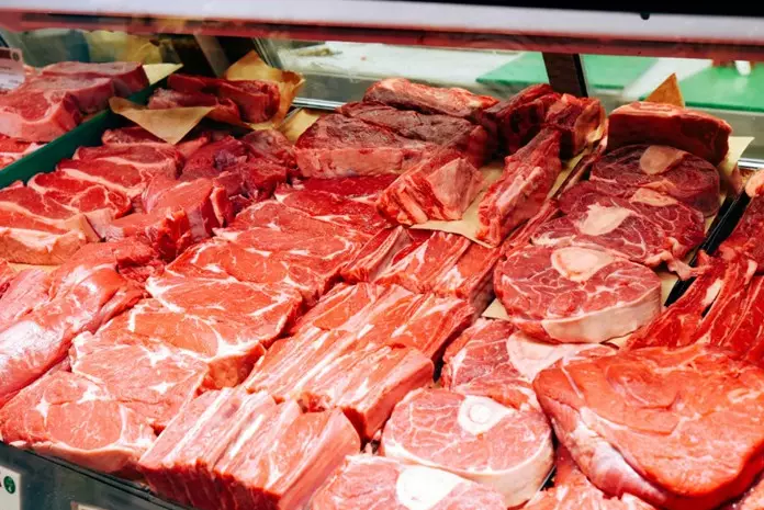 В Астане пресекли продажу мяса с поддельными ветдокументами