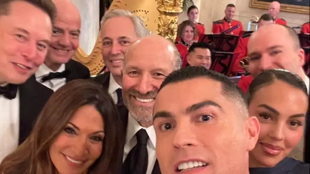 “Самое дорогое селфи в истории“: Роналду отметился в Белом доме