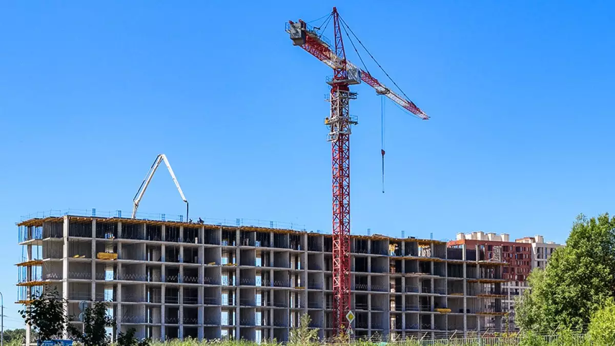 Алматы утопает в незаконных стройках: кто мешает сносу домов