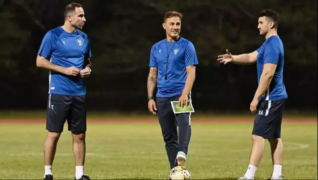 Итальянский тренер объявил об уходе из сборной Узбекистана по футболу