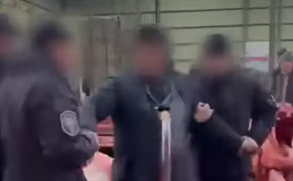 Мясо неизвестного происхождения продавали на рынке Астаны