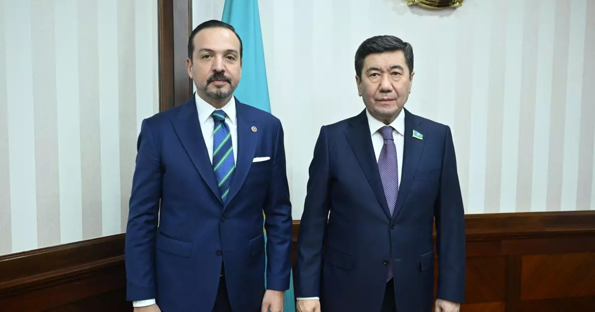   Мәжіліс спикері Түркияның Әділет және даму партиясы төрағасының орынбасарын қабылдады   