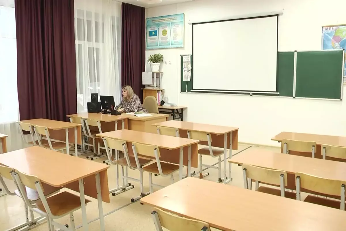 Сезонный вирус: в Костанайской области на дистанционное обучение перешли почти 170 классов