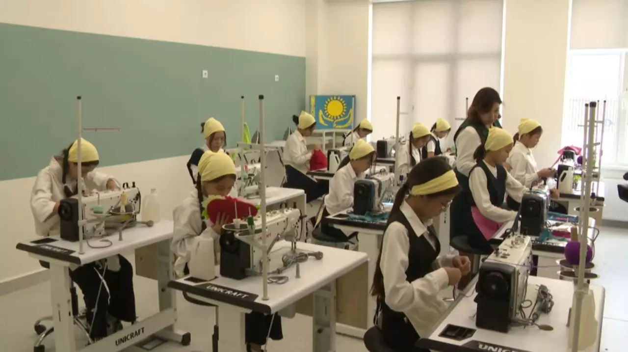 Алматыда мектептерді бір ауысымға көшіру жұмысы қарқынды жүріп жатыр