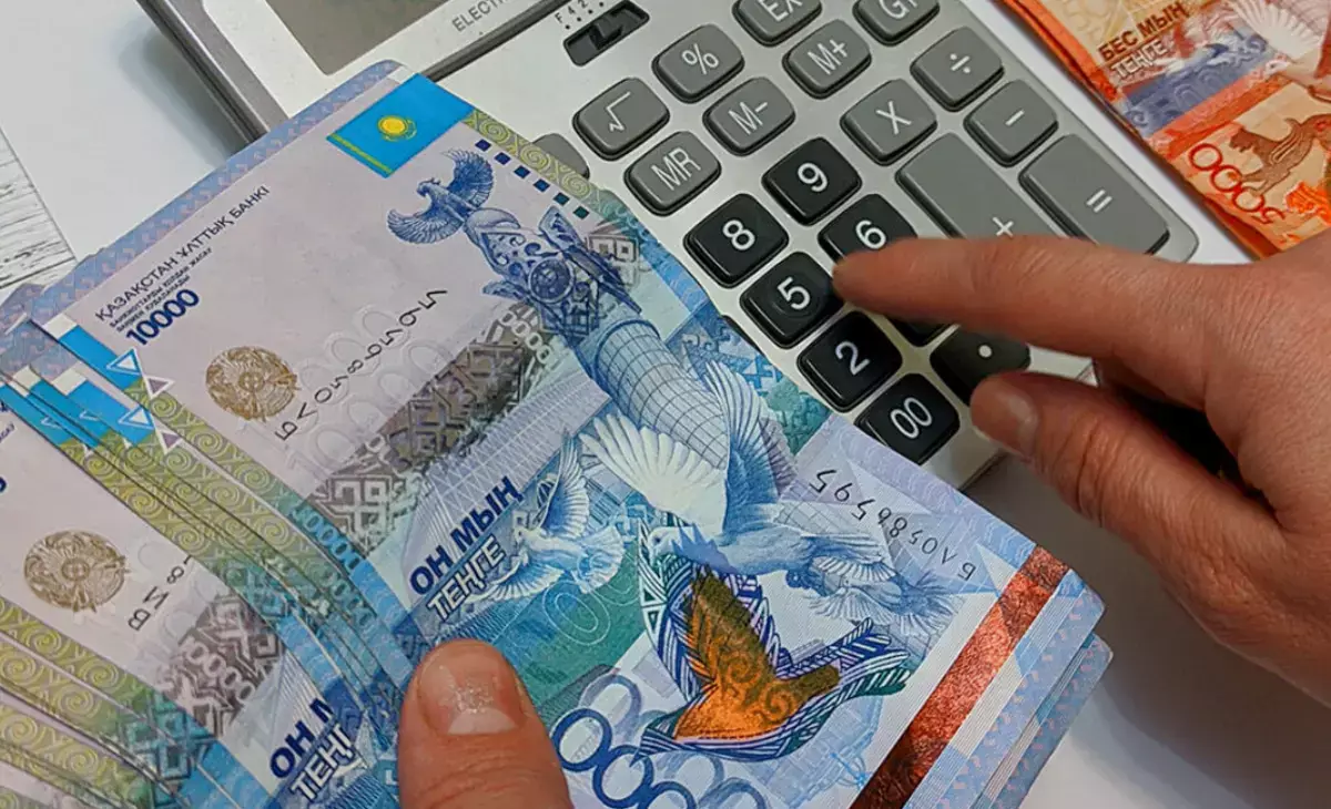 Правительство Казахстана не готово поднимать минимальную заработную плату как минимум до 2027 года - новости на Lada.kz 19.11.2025