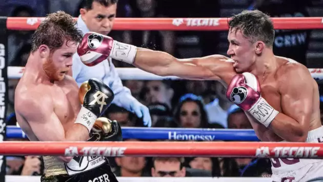 Спустя восемь лет: Головкину "присудили" победу над Канело