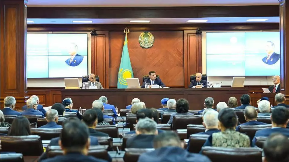 "Еркін Әуелбеков: заманның заңғар тұлғасы" атты республикалық ғылыми-танымдық конференция өтті