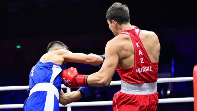 Қазақ боксшы Нью-Делиде әлем чемпионын жеңіп финалға өтті
