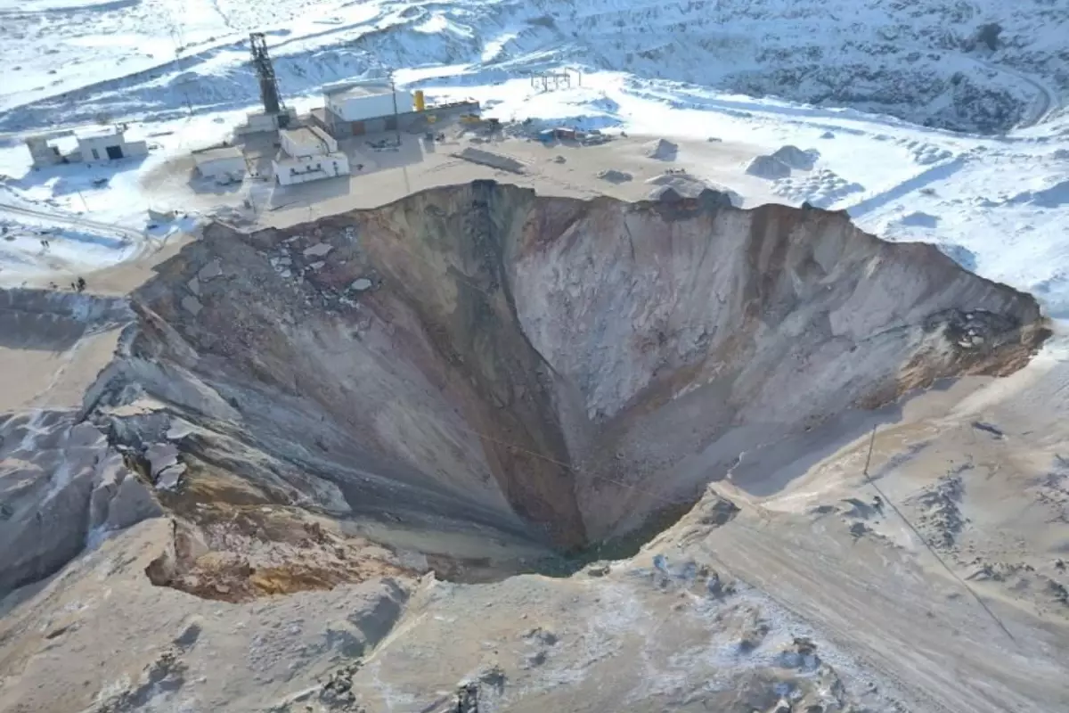 Автобус рухнул в шахту: суд готов вынести приговор шестерым обвиняемым