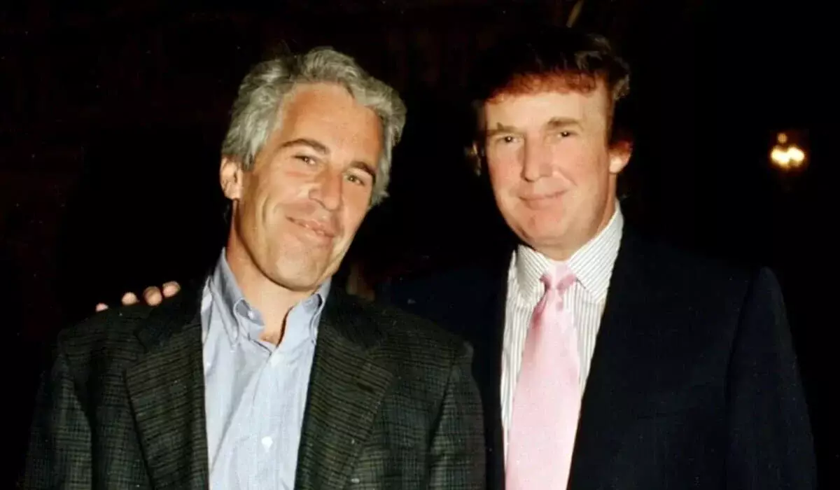 Трамп подписал закон о рассекречивании дела Эпштейна