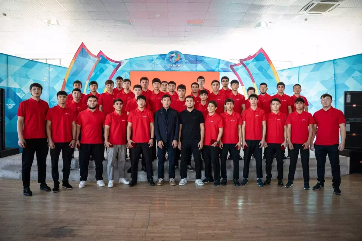 Қостанайда «Дала Қырандары» қатарын толықтырған жаңа қырандар төсбелгілерін алды