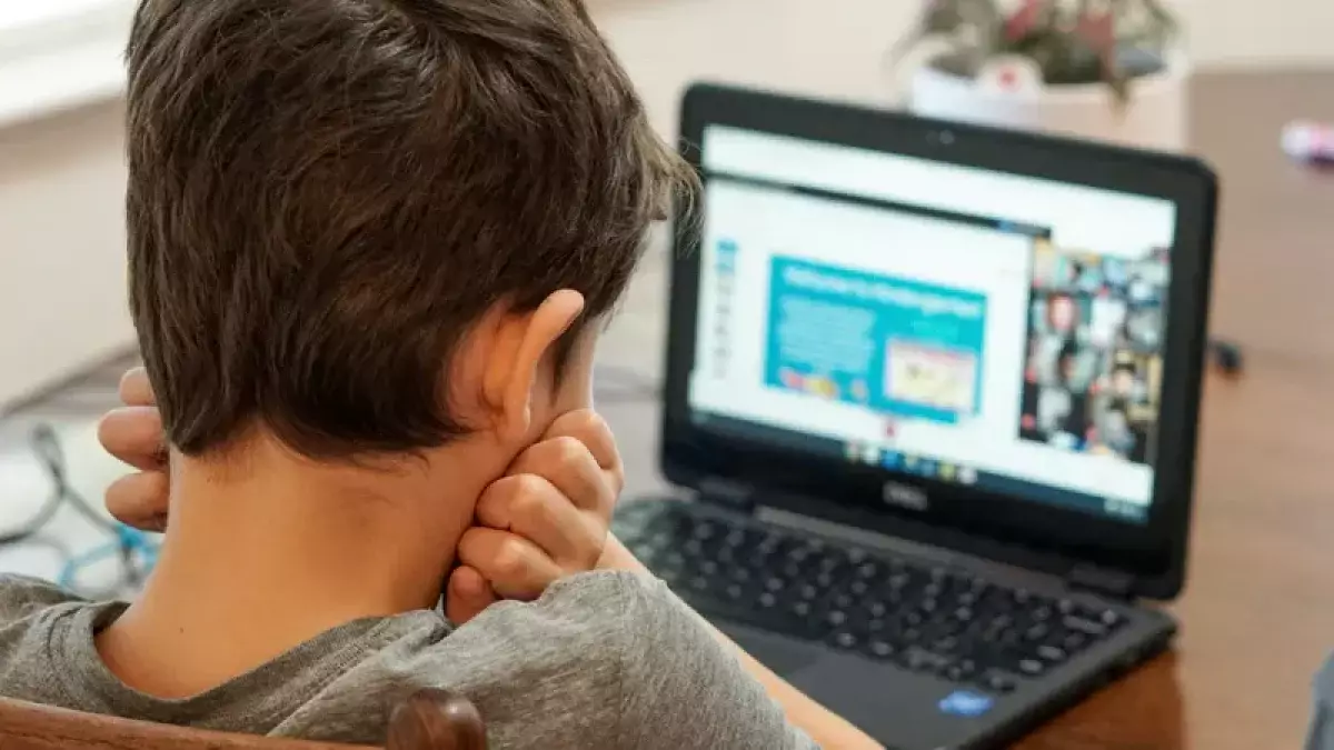 Массовая удалёнка школьников в Казахстане: новые регионы подхватили «эстафету»