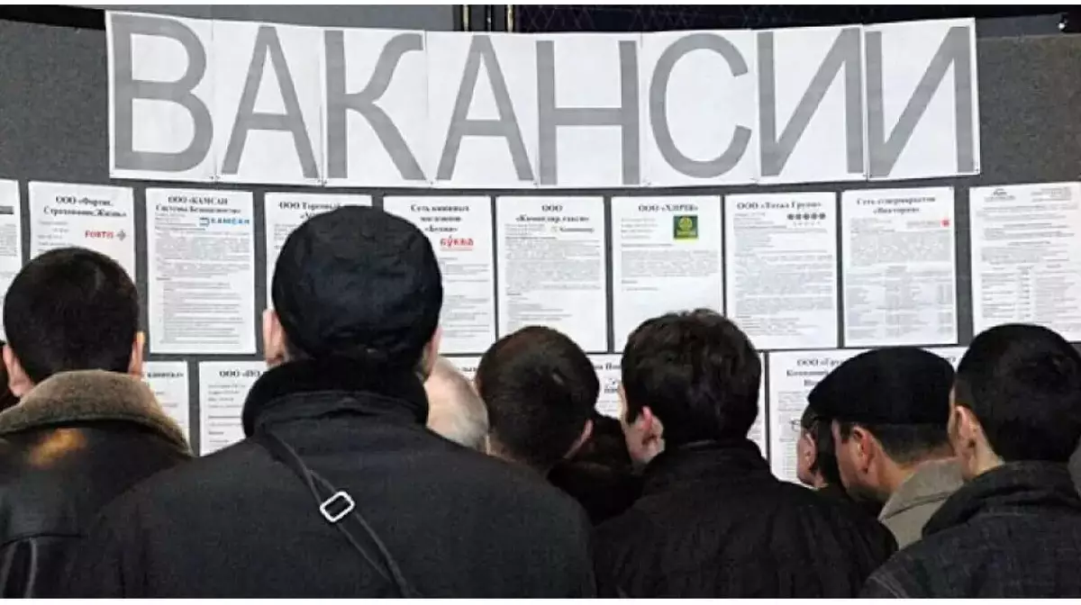 Мажилис одобрил законопроект о защите трудовых прав и условий труда