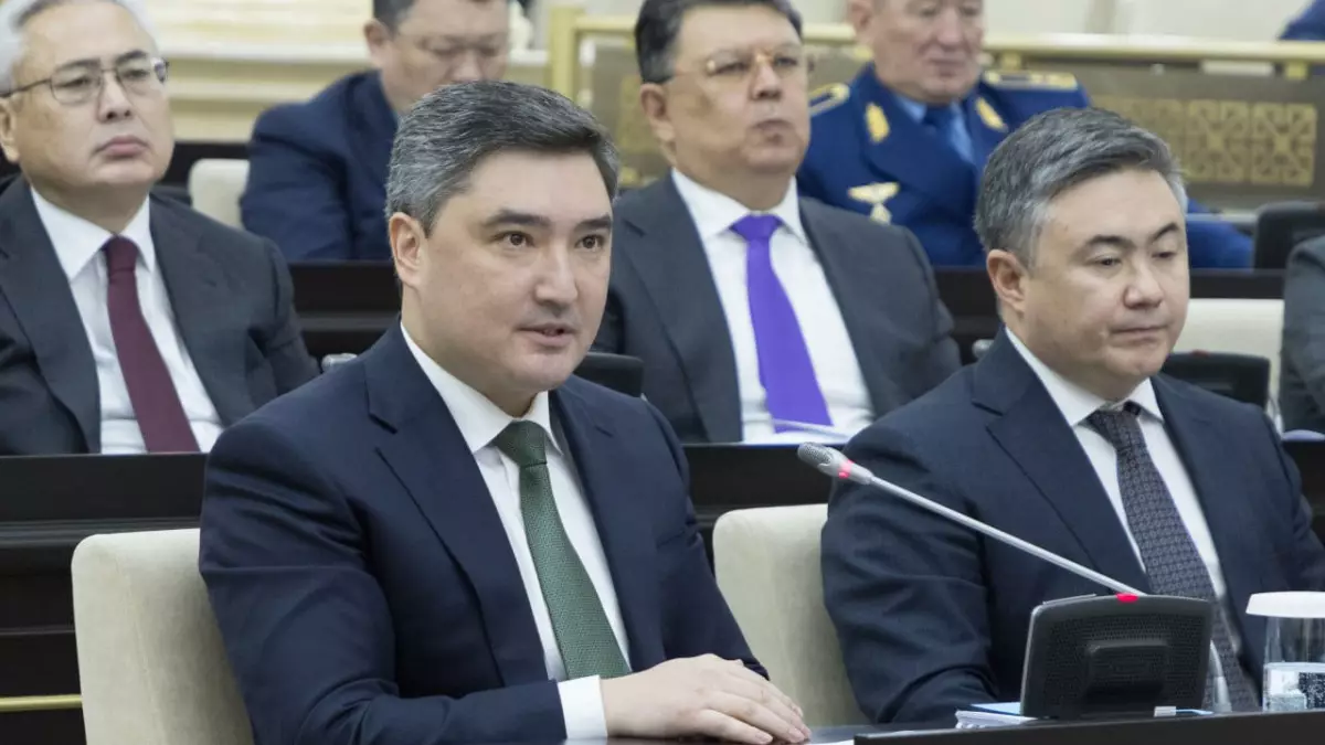 Жұмыс істей алатын азаматтарды мемлекет қамқорлығында ұстамауы керек – Бектенов