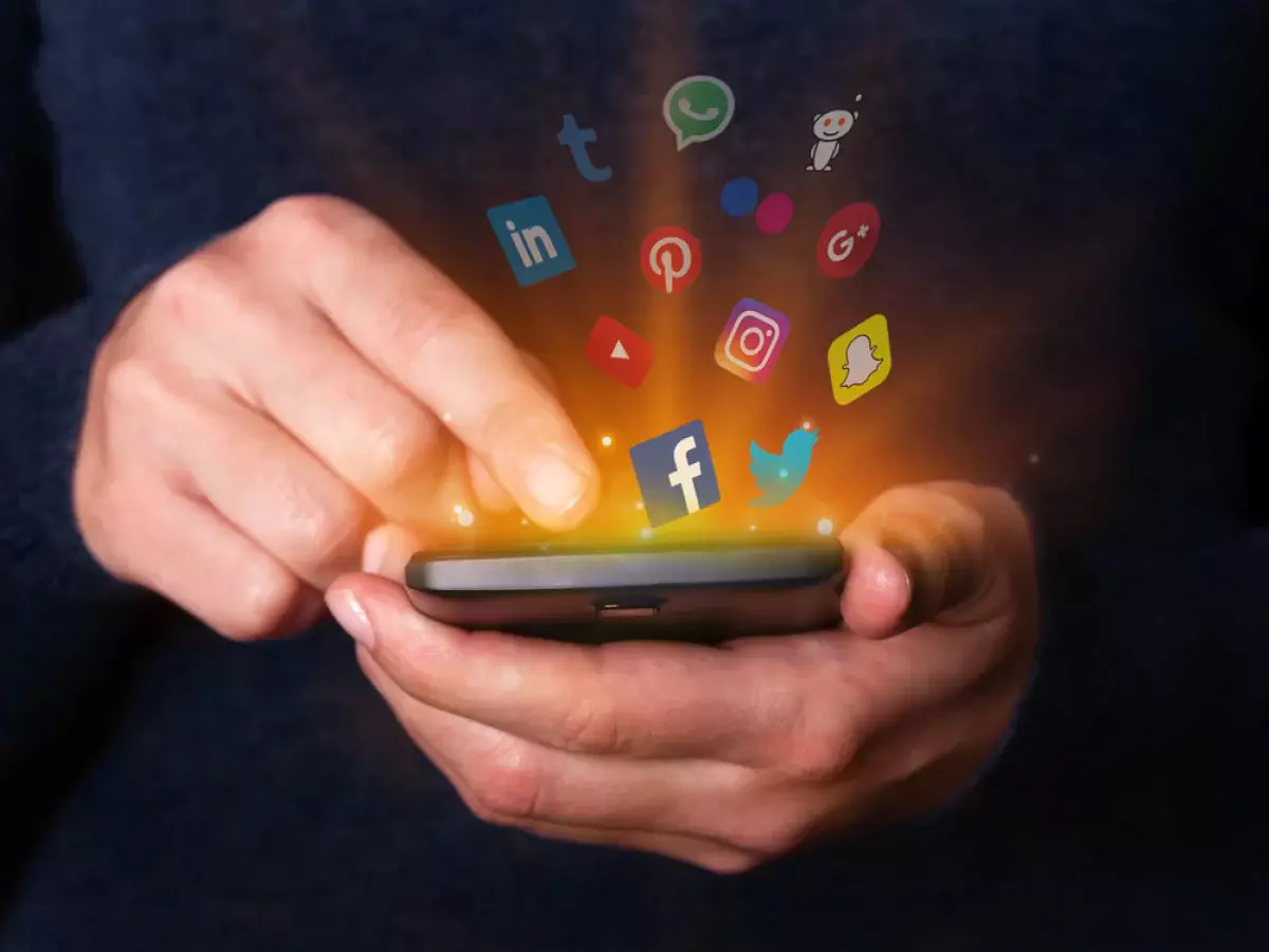 В Казахстане могут ужесточить правила видео- и фотосъемки людей без их разрешения