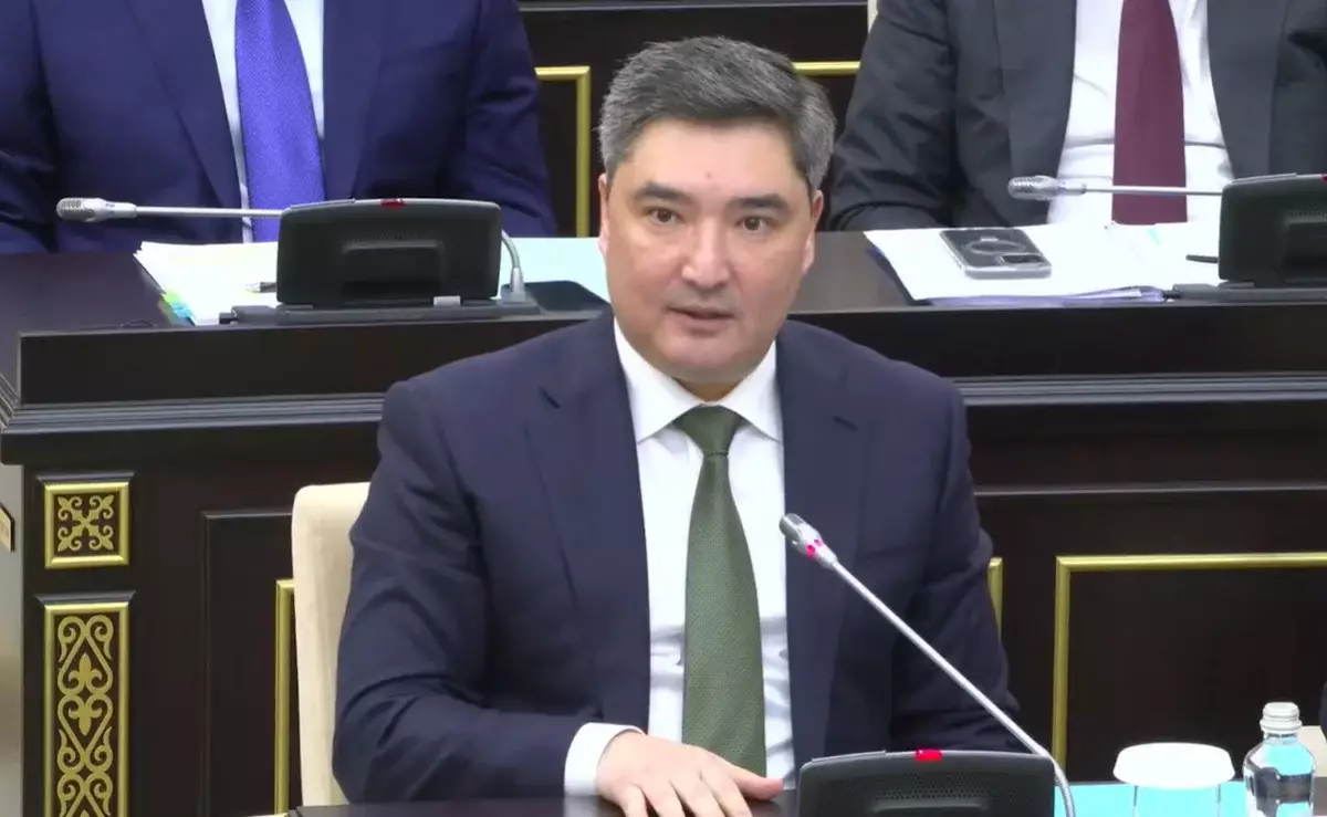 Олжас Бектенов: Государство не должно и не будет содержать тех, кто может работать и сам себя обеспечивать