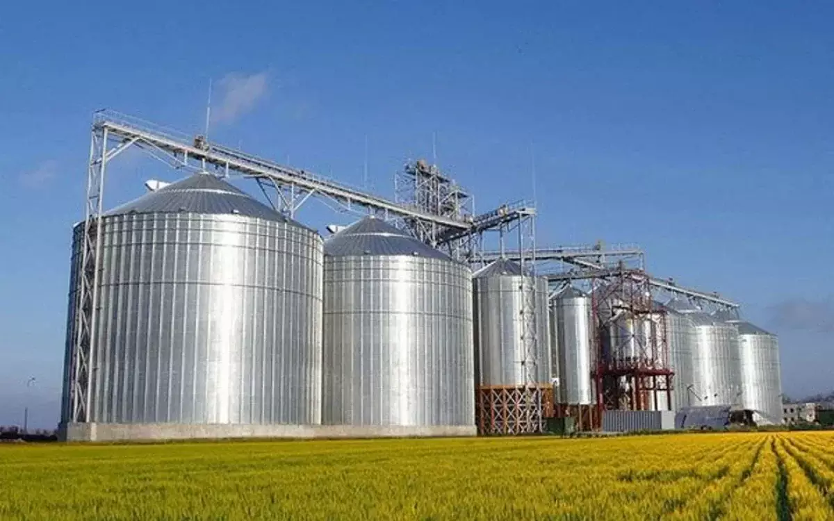 Работница элеватора погибла, утонув в зерне на севере Казахстана