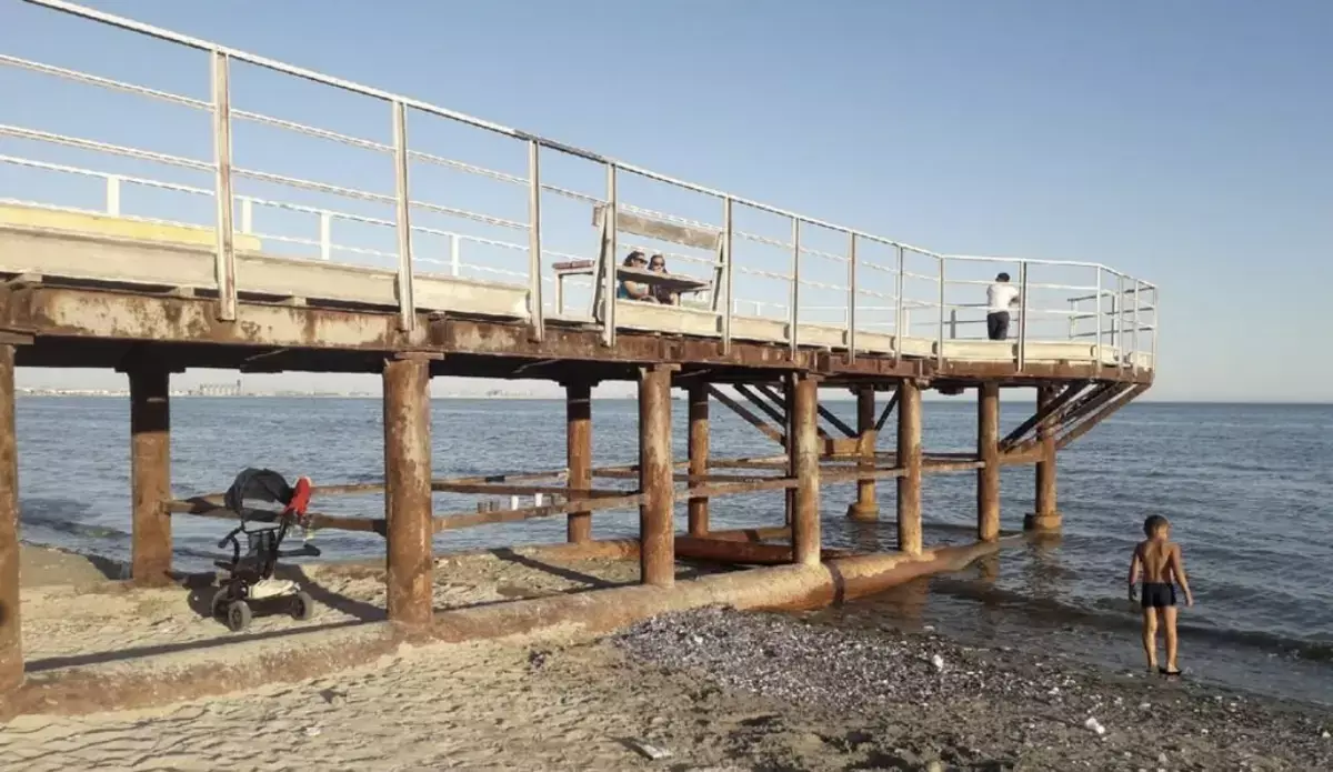 «Хочется плакать»: ситуация с обмелением Каспия лишает жителей Актау излюбленных мест отдыха - новости на Lada.kz 20.11.2025