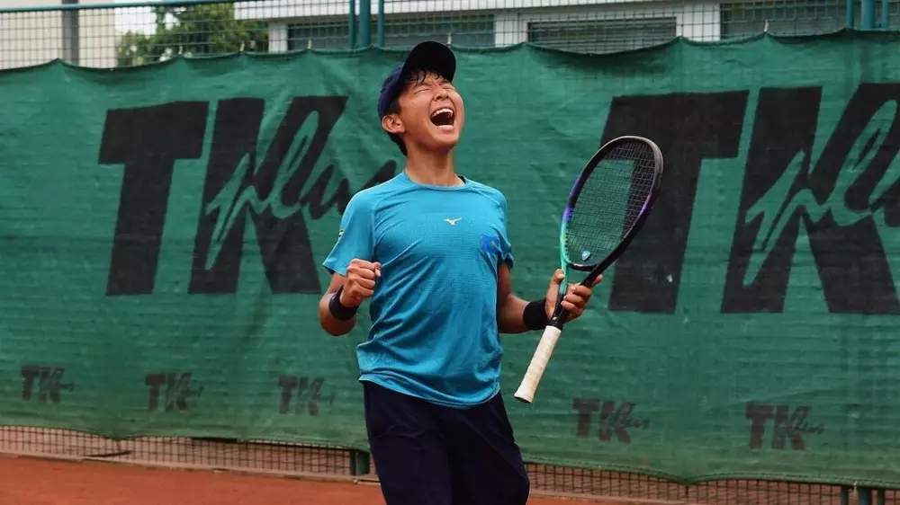 Впервые в карьере: 17-летний казахстанец сенсационно выбил взрослого фаворита