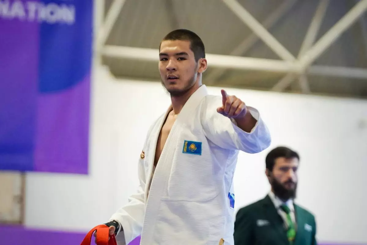 Борец джиу-джитсу Алдияр Серик выиграл золото Исламских игр