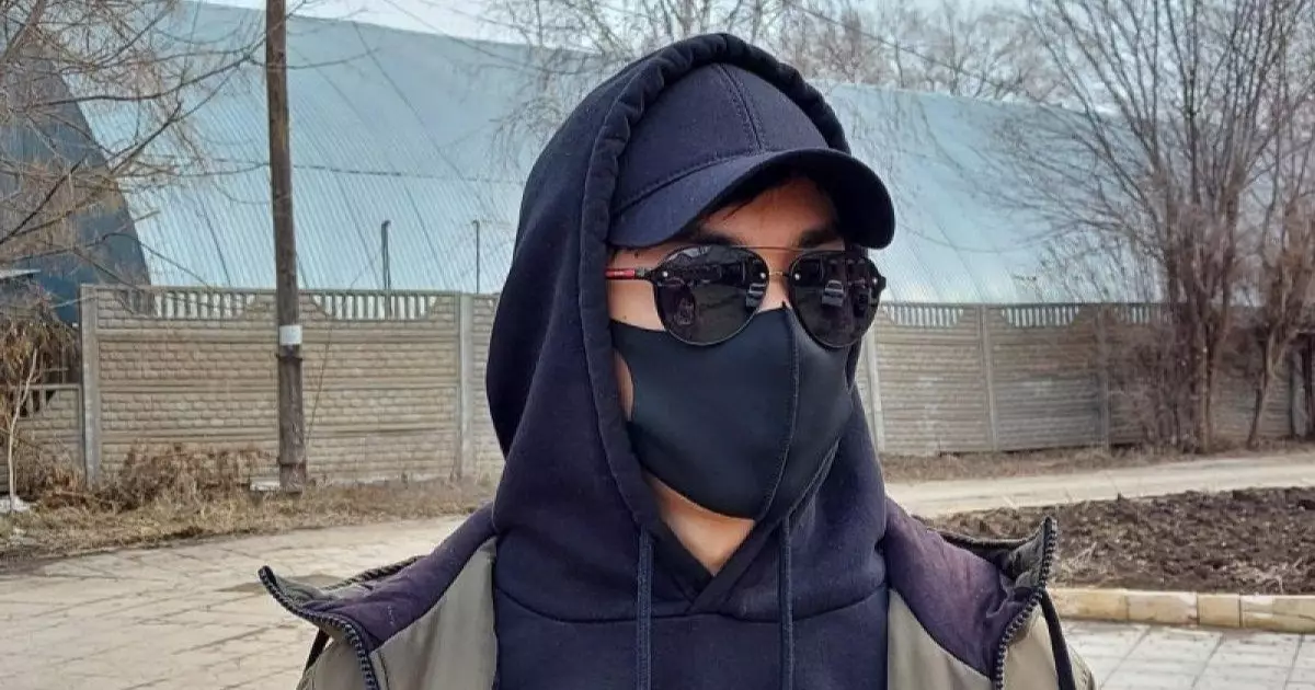  `Танымал адам боп шықты`: `Маскадағы адамның` кім екені белгілі болды (ФОТО) 