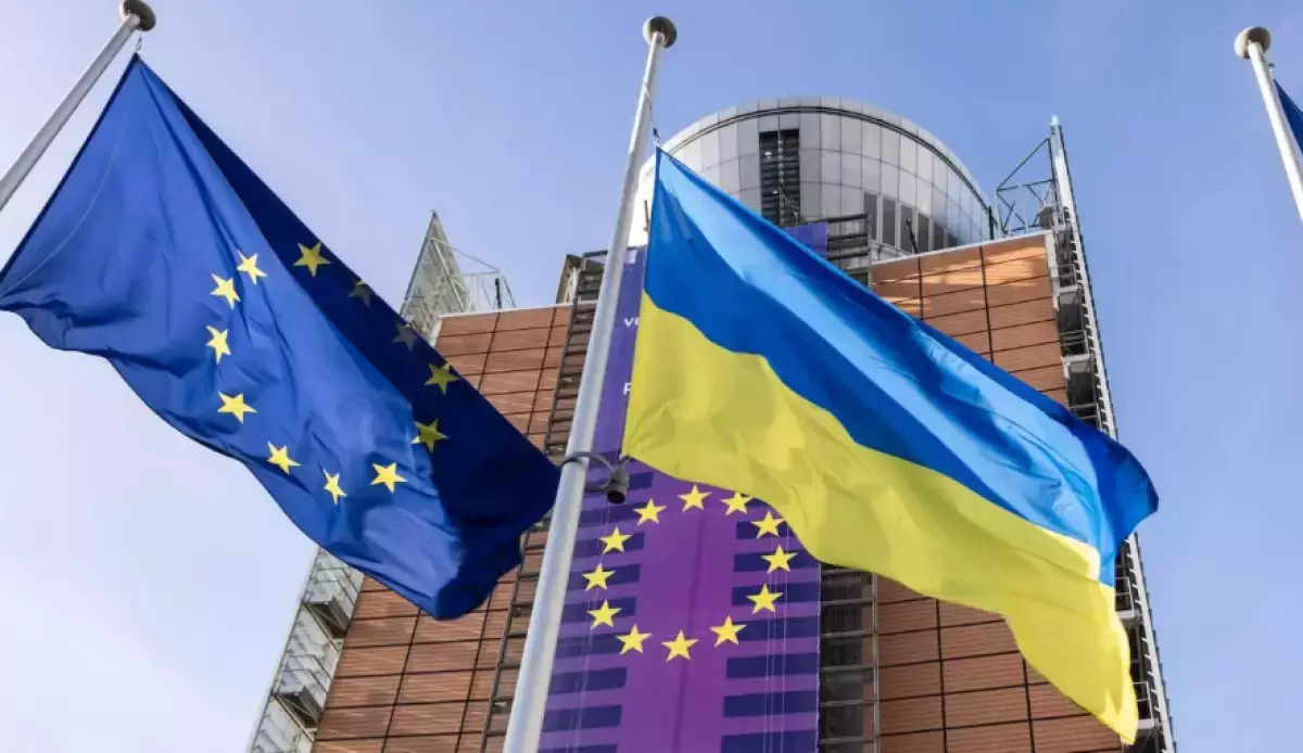 Венгрия Украинаға қаржылай көмекті тоқтатуды ұсынды