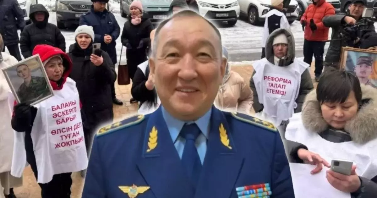  «Да что вы говорите!» Министра обороны рассмешил вопрос о гибели солдат в армии 