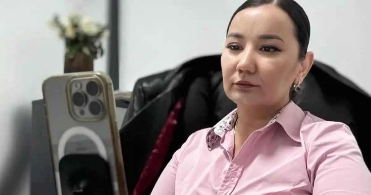  `Пара берушімен кездесіп, заңгерлік келісімшарт жасаған`: Қазақстандық журналист белгілі заңгер Айгүл Орынбекті жемқорлыққа қатысы бар деп айыптады 