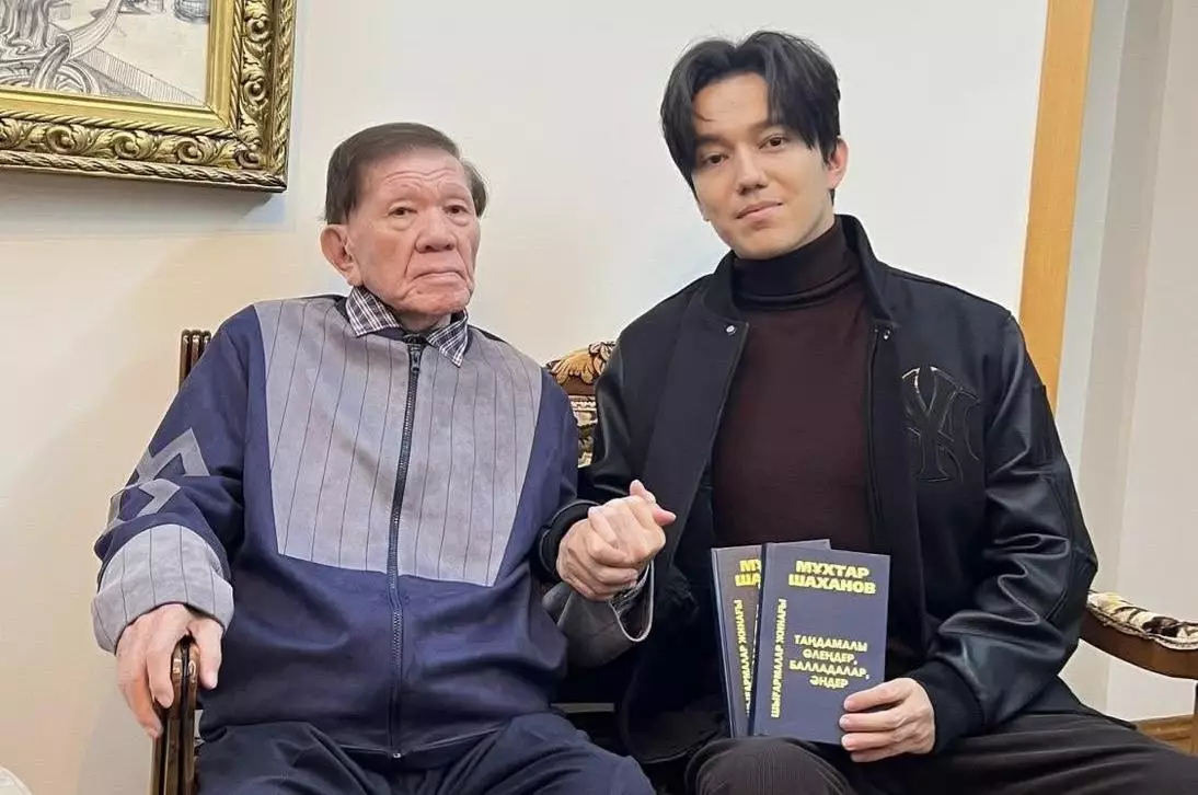 Димаш Мұхтар Шахановқа көңіл айтуға барды