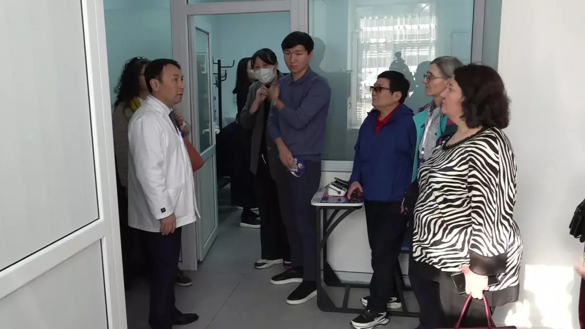 Тоғызқұмалақтан әлем чемпионатына келген шетелдік делегация кардиология орталығына барды