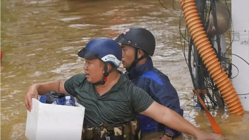 Вьетнамда 50 мыңнан астам үй су астында қалды