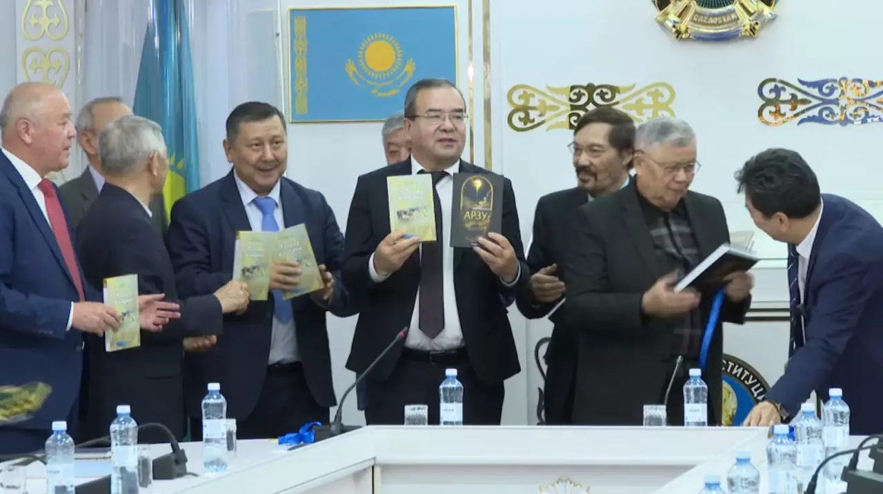 Астанада Әділбек Ыбырайымұлының жаңа шығармалары таныстырылды