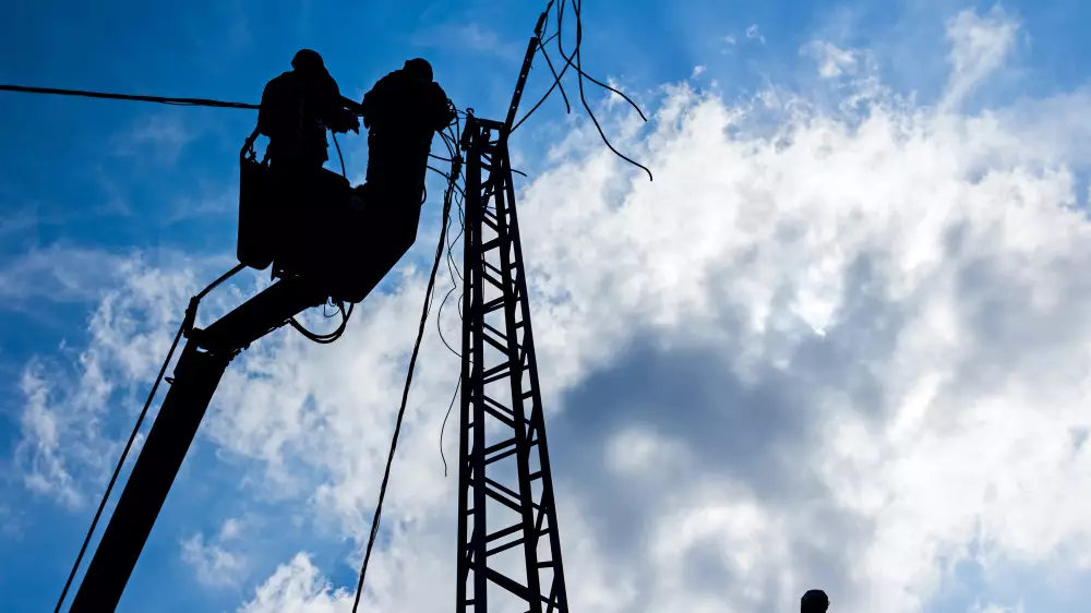 Жителей двух районов Астаны и пригорода предупредили о временном отключении света